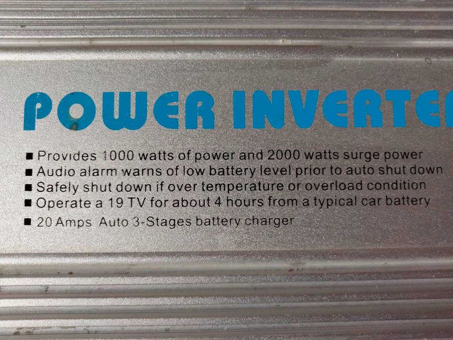 Преобразователь напряжения зарядное устройство напряжения 12В на 220В