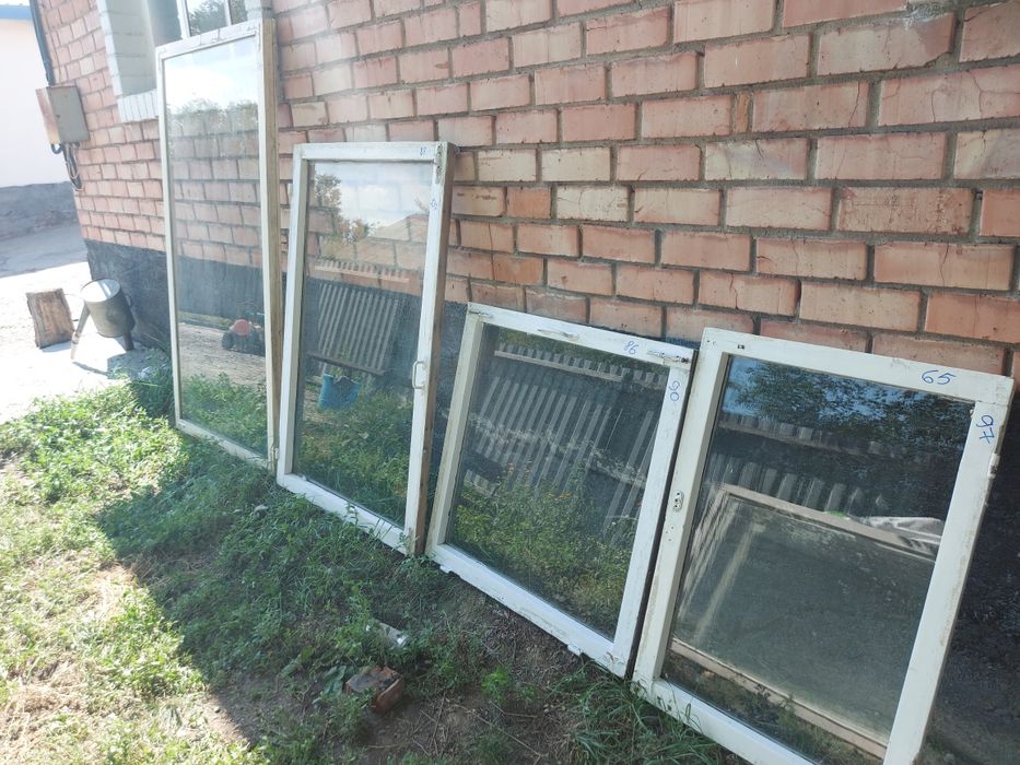 Деревянные окны продается