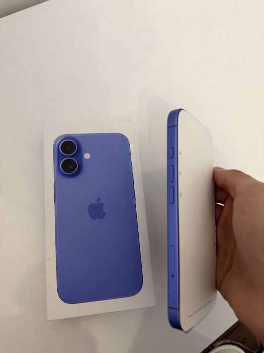 Iphone 16 Ultramarine