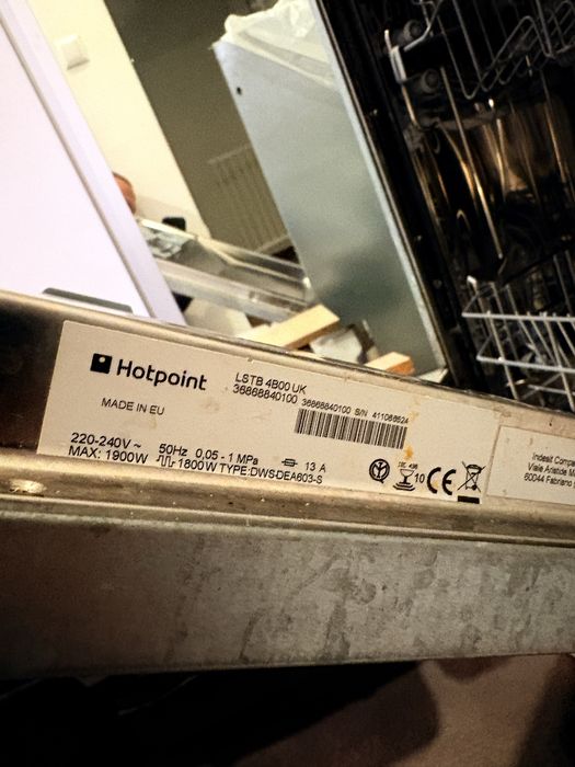 Съдомиялна за вграждане Hotpoint 45см за части