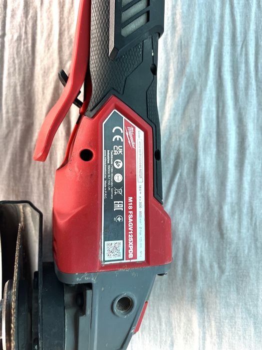 Scule profesionale DeWalt / Milwaukee / Hitachi