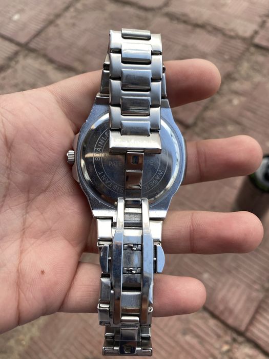 Продам часы механический