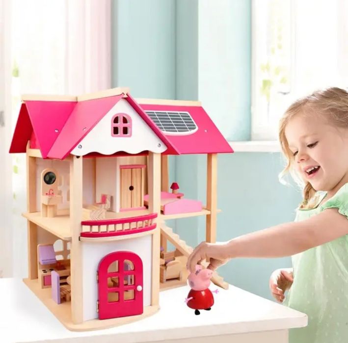 Кукольный домик деревянный.