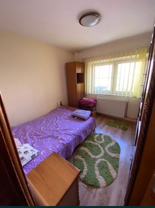 Inchiriez apartament