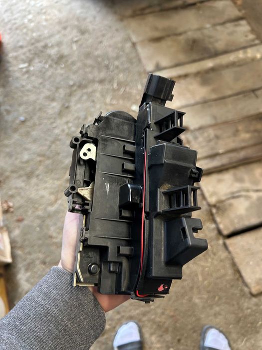 Ключалка задна дясна врата Fiat Croma 2006