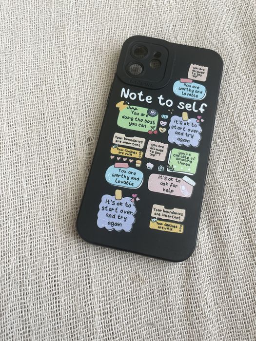 Калъфи за iphone 12