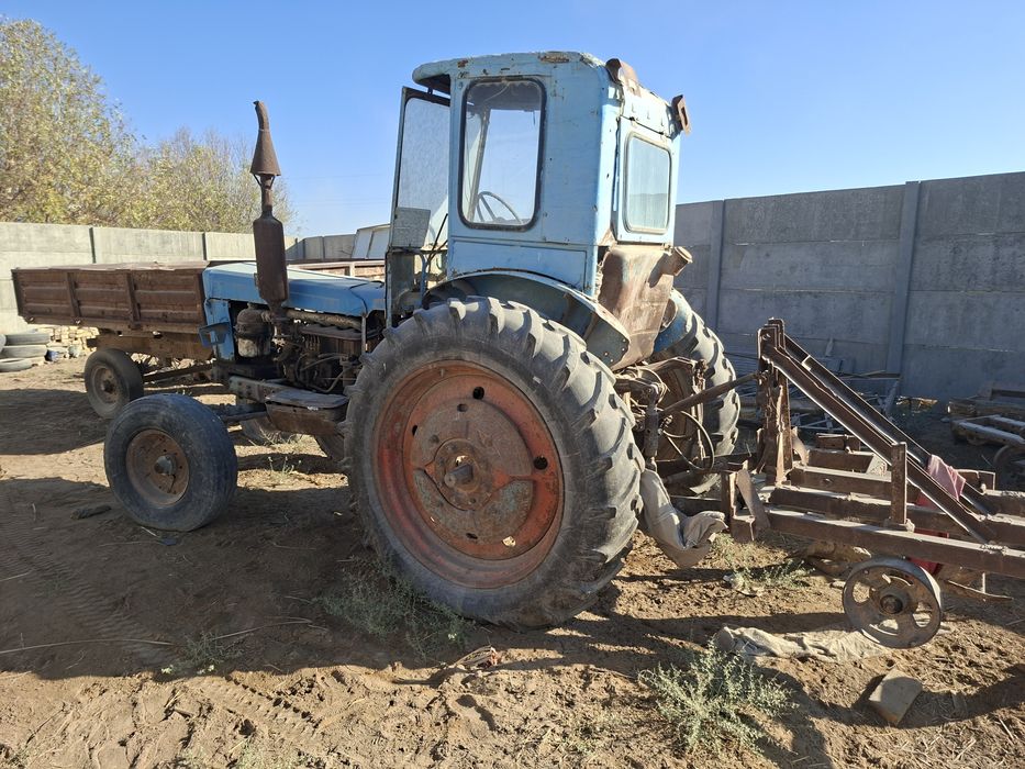 Т28 комплект сотилади, акамлятор стартера бор, юриб турган техника