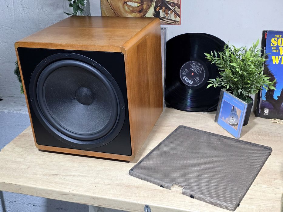 Subwoofer pasiv CANTON plus C stereo , retro ,nuc, 30cm, 12inch