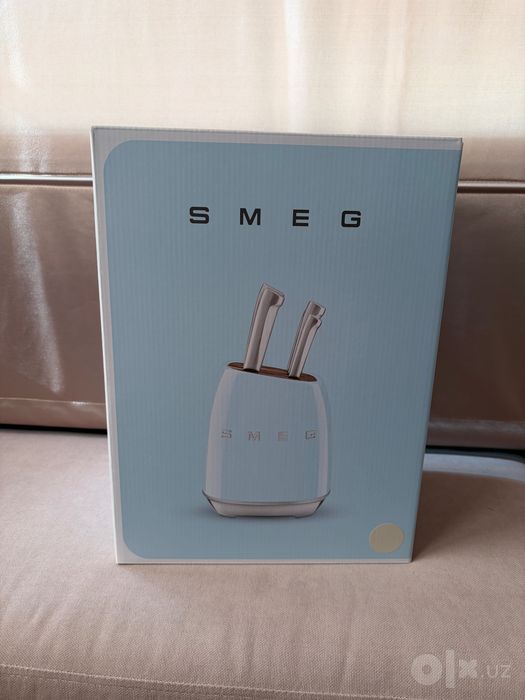 Набор ножей Smeg оригинал новый