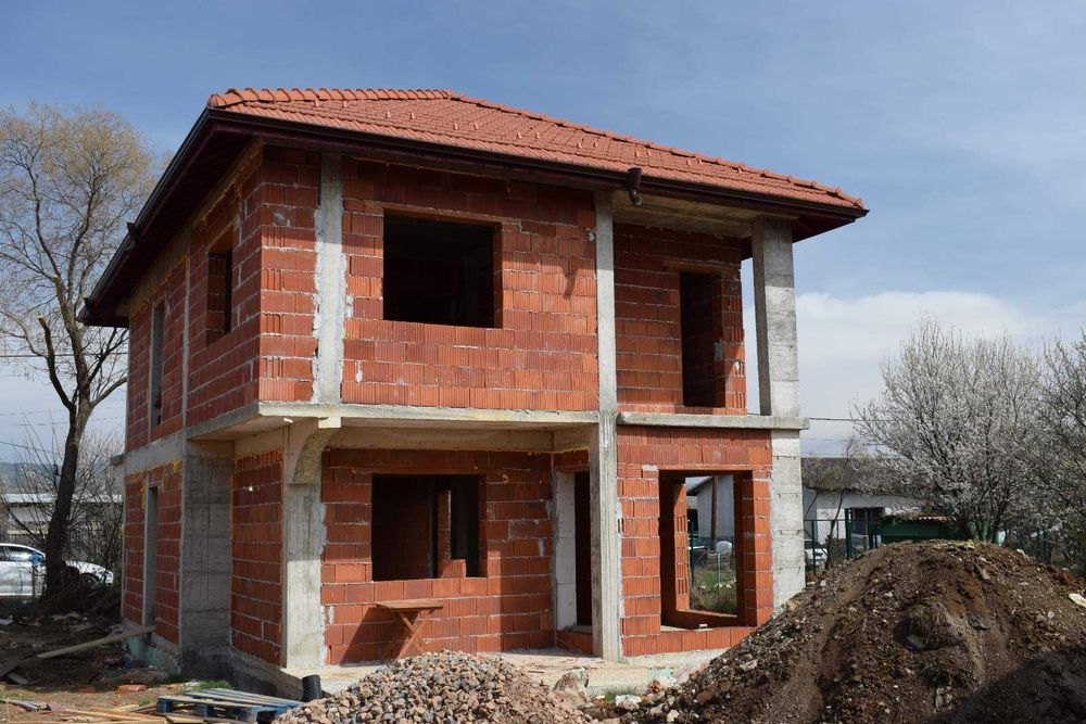 Продава се Къща в Костинброд - 160 кв.м за 1875 €/кв.м - Снимка #2