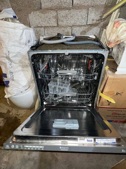 Посудомойка марки Hotpoint ariston