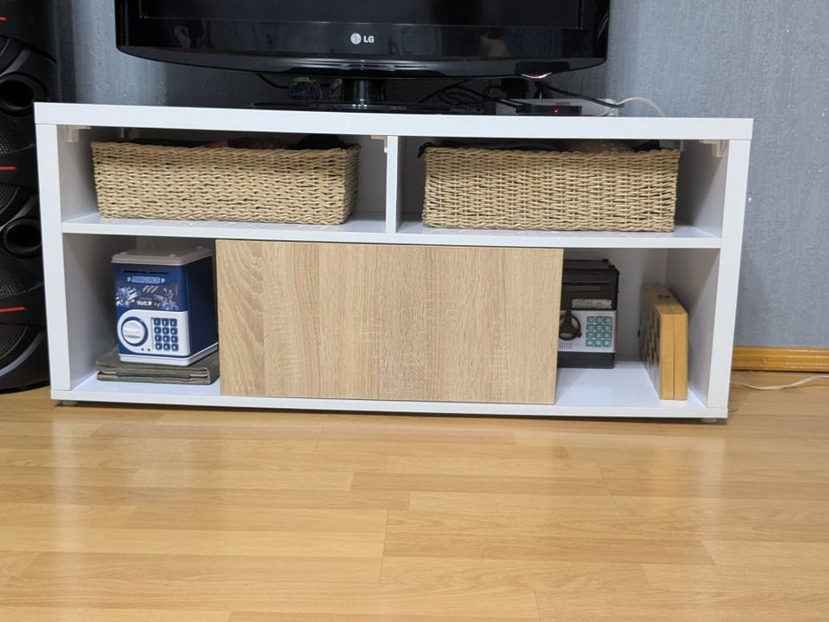 Продается стенка с тумбой под телевизор