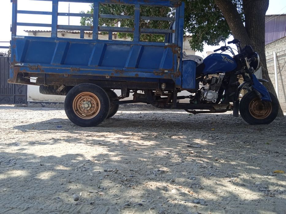 Грузовой мотоцикл Лочин