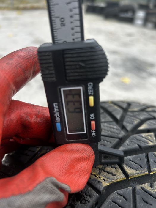 2бр Зимни гуми Yokohama 215/65R17