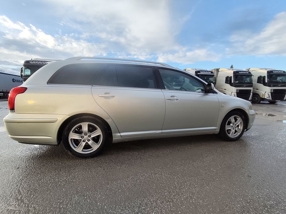 Toyota Avensis T25