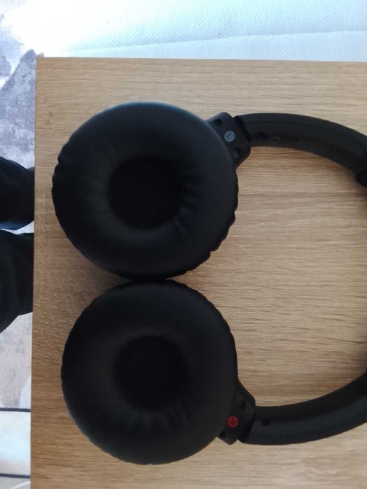 Sony блутут и Marshall кабелни слушалки