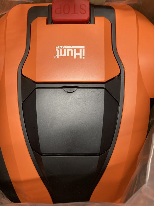 Robot de tuns gazonul