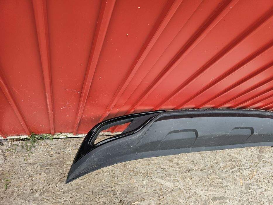 Spoiler bara spate Audi Q8 S-Line cod 4M8807521