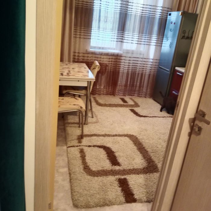 Продам ковёр 2*3метра.28000тг