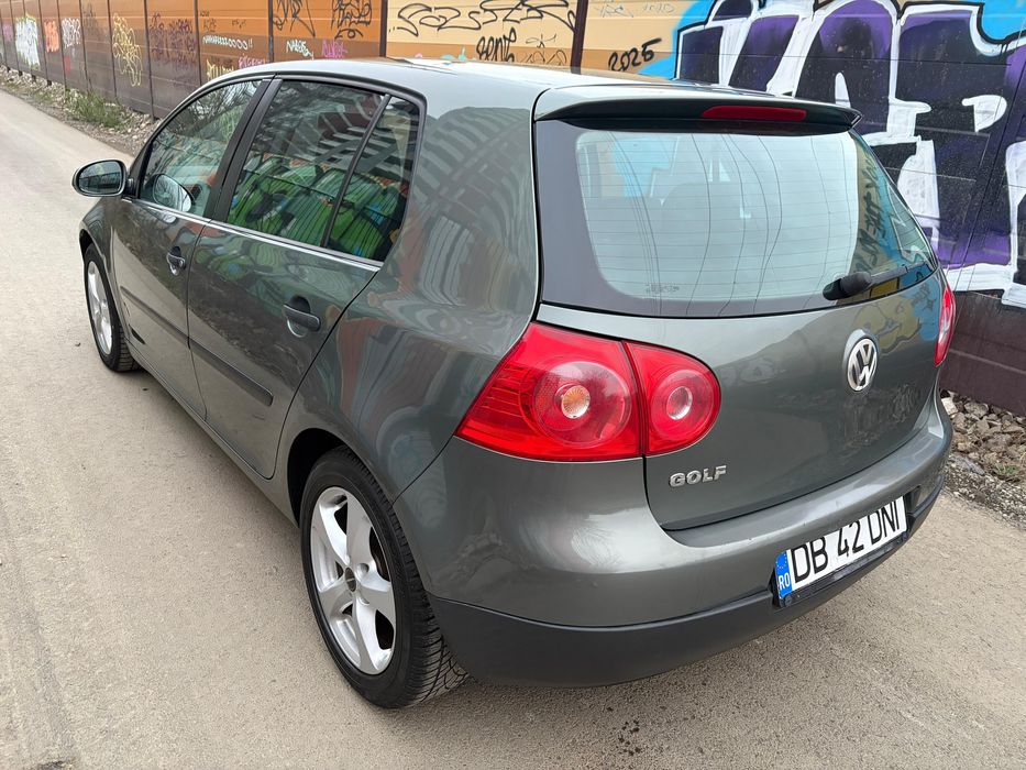Golf 5 clima 1.6fsi 150.000km
