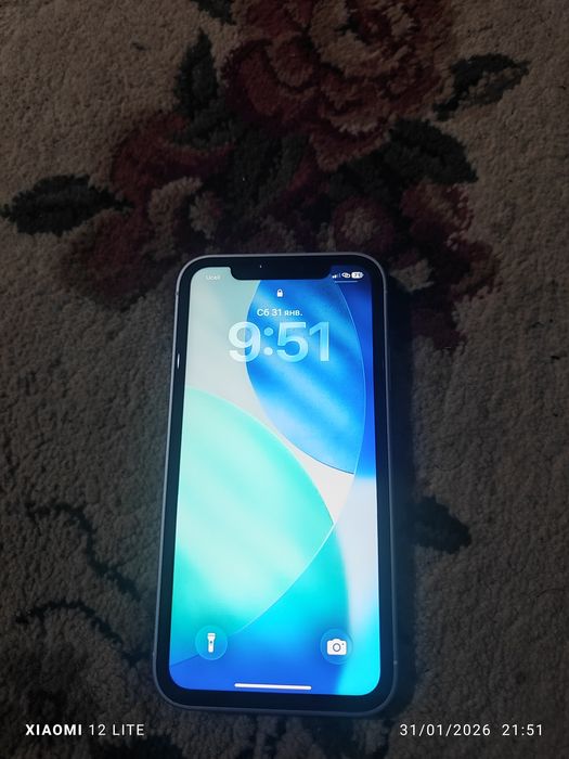 Ayfon 11 64 tali sotilad