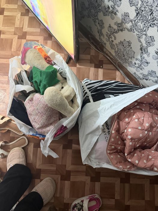 отдам даром детские вещи