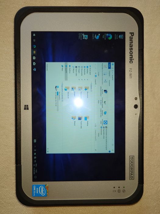 Tableta Panasonic FZ-M1 pentru diagnoza auto