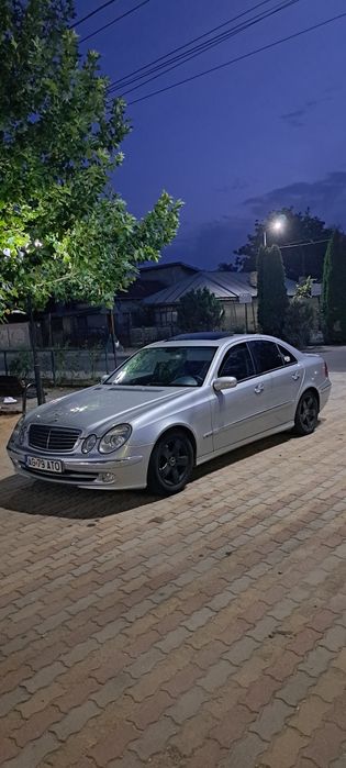 MERCEDES-BENZ E-Class 2003 — imagine 3
