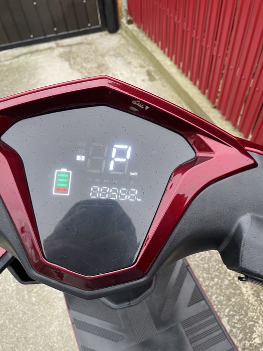 Se vinde scuter electric voltarom