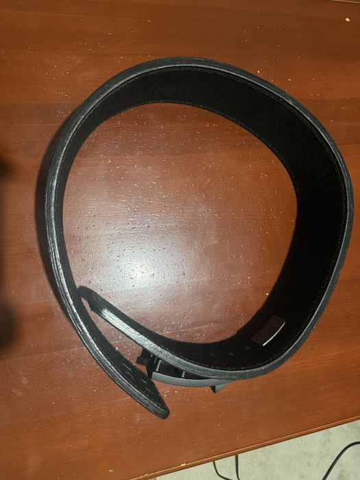 Колан за тежести на gymbeam