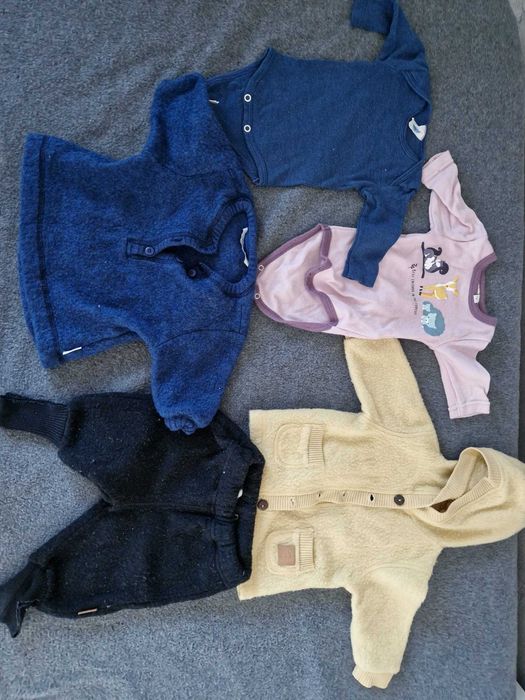 Vand haine copii si accesorii copii in stare foarte buna