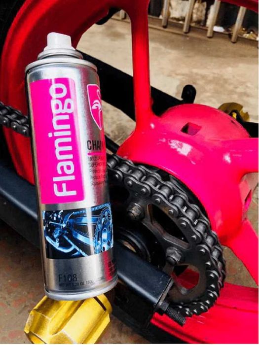 Спрей за смазване на Мото вериги Flamingo 220ml.