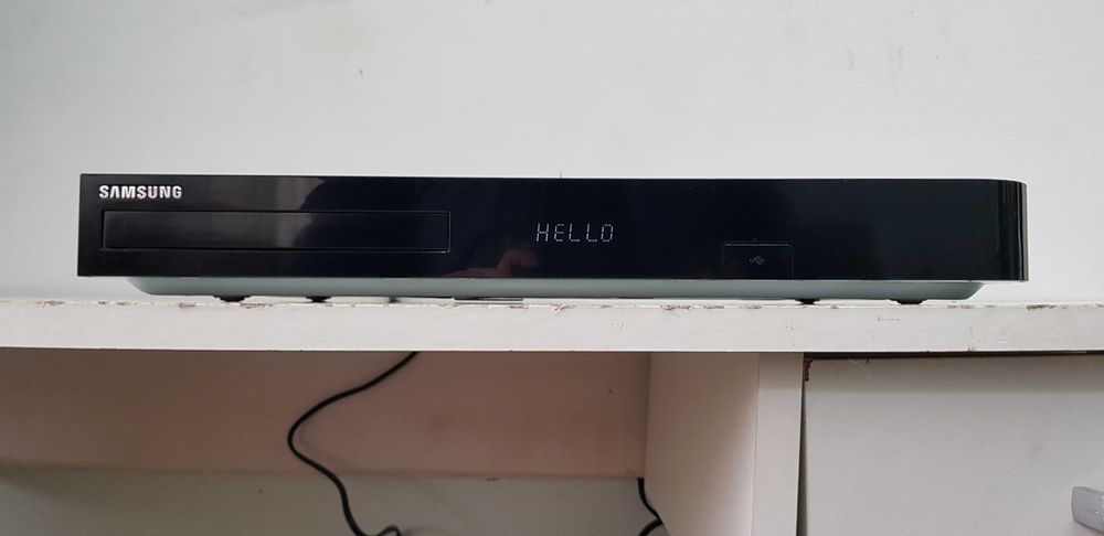 Samsung BD H 8500 Blu ray 3D HDD recorder 500 GB Wi-Fi player DVD