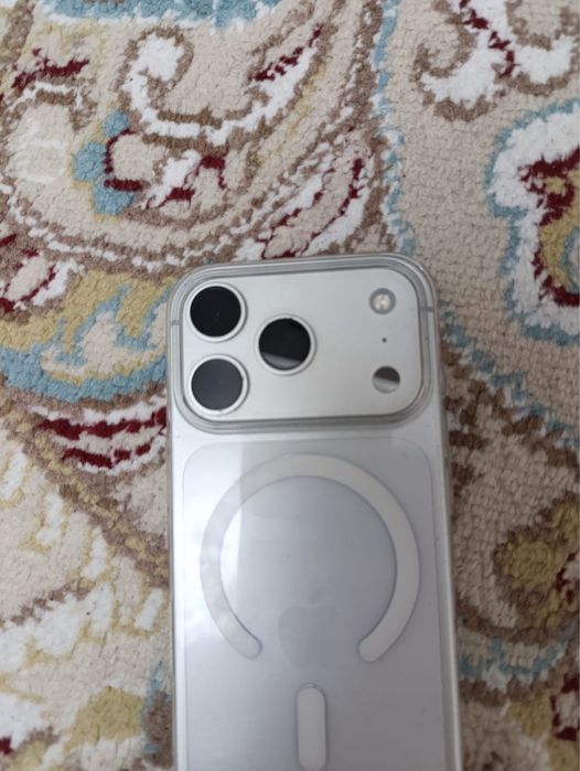 Iphone 17 pro 256 gb 100% аккумулятор