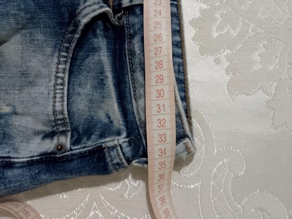 Дамски къси дънкови панталонки Bershka