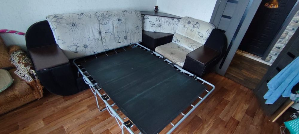 Продам угловой диван