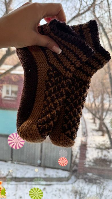 Вязаные тапки-носки