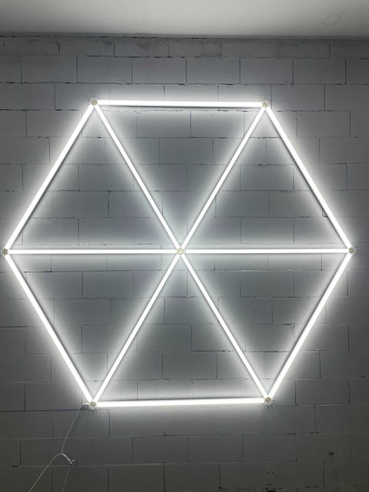 светильник соты для шоурума