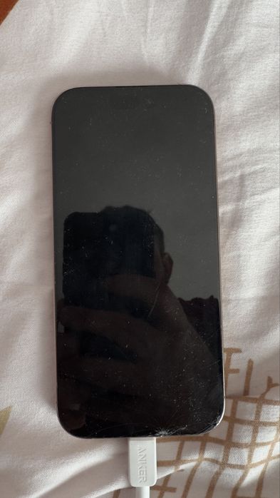 Iphone 16 pro 128gb pentru piese sau reparatie