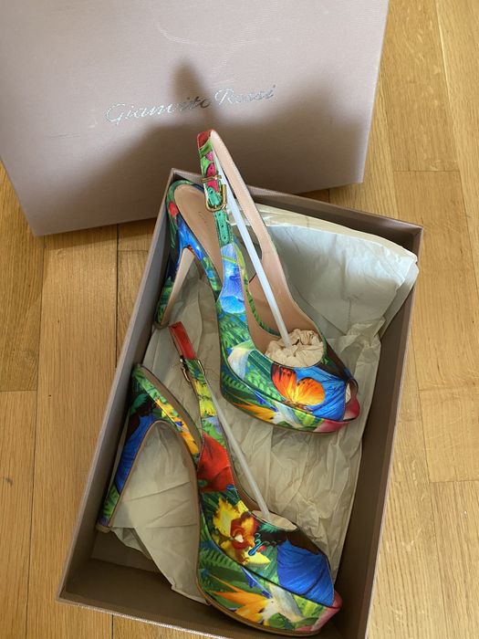 Босоножки Gianvito Rossi (оригинал)