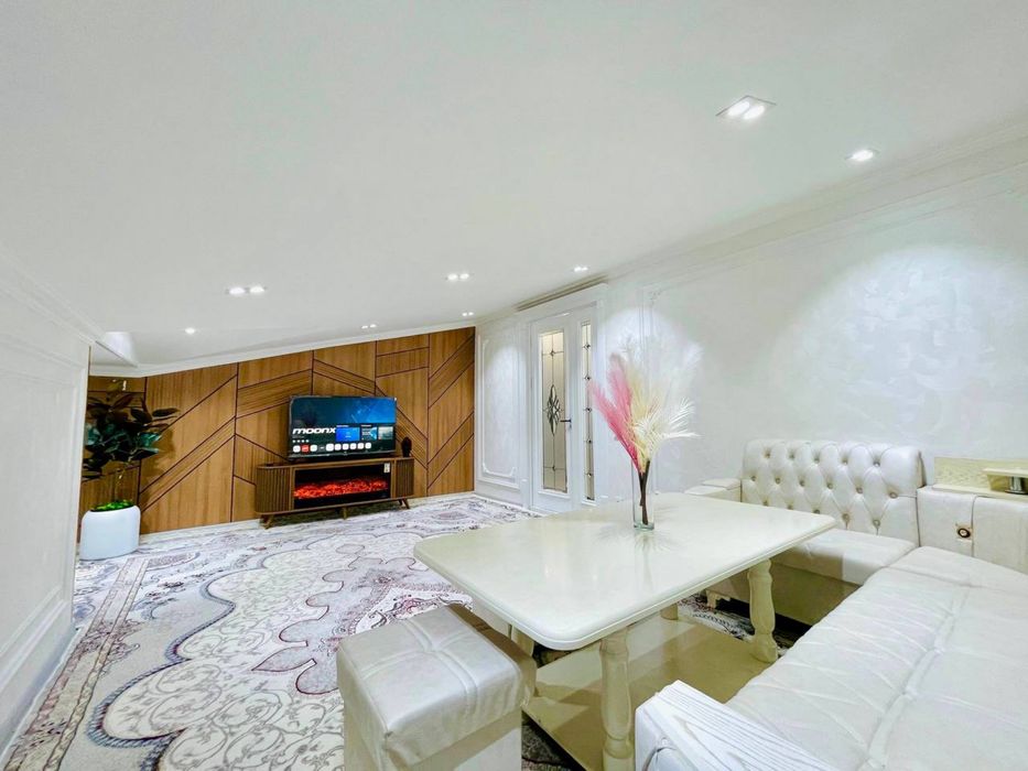 Продажа Мансард 4 ком Ахунбаева