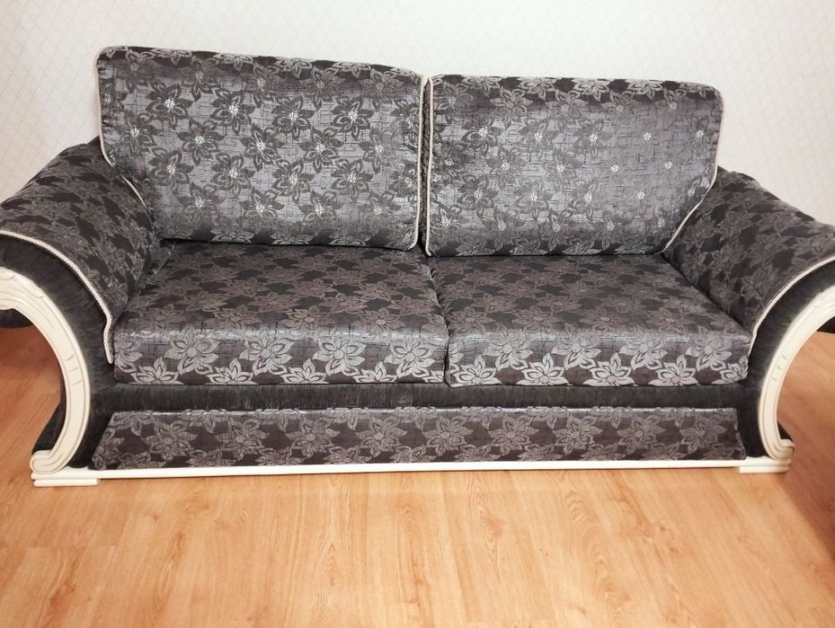 Продам диван 220×90