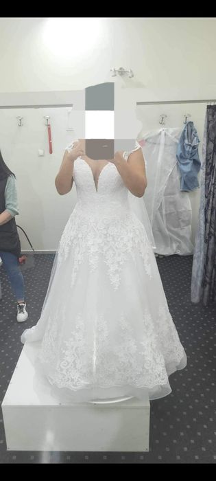 Булченска Рокля с воал и обрач