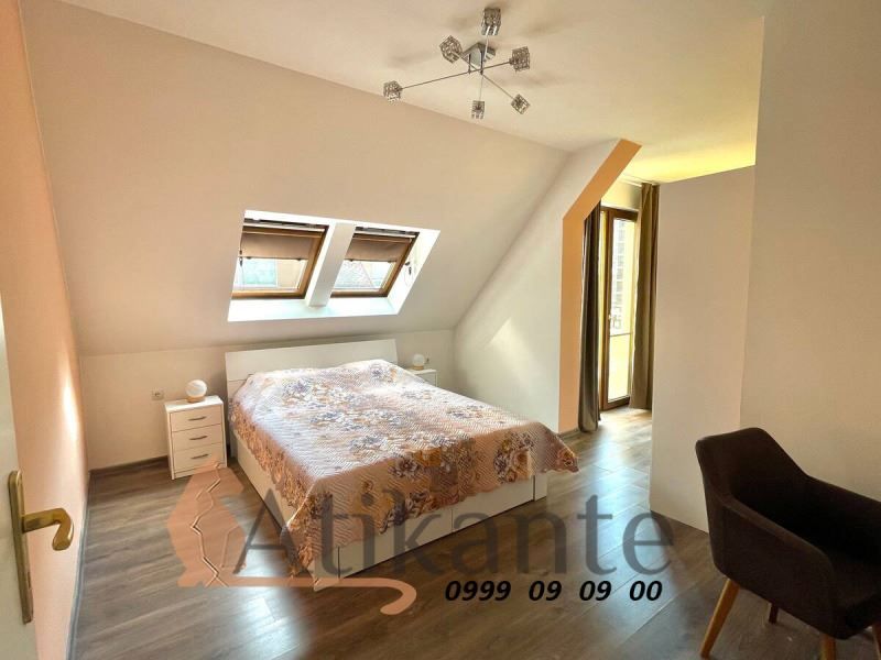 Дава се под наем Тристаен апартамент в София, Красно село - 103 кв.м за 1000 € - Снимка #9