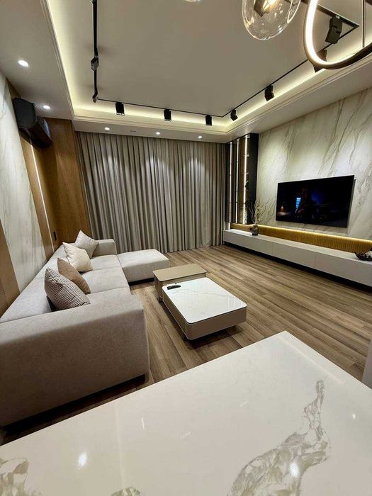 ЖК:  Barocco (Ц6 Минор) • 2-комн. • 83 м² • 5 / 10 [2ЮА: 008]