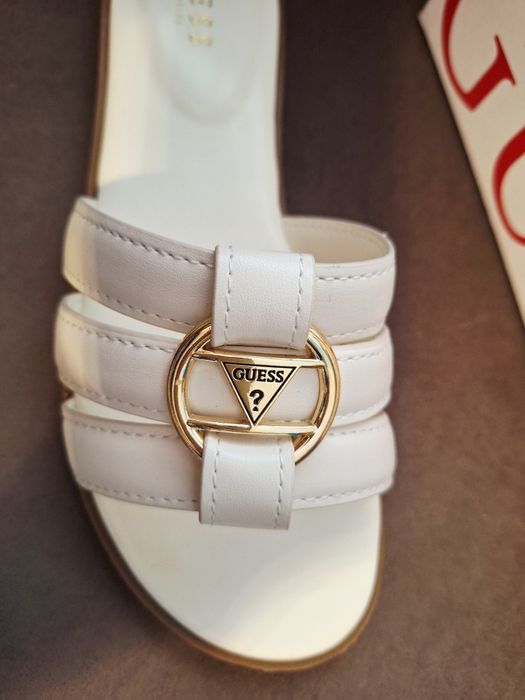 "Guess "нови дамски чехли 40 номер