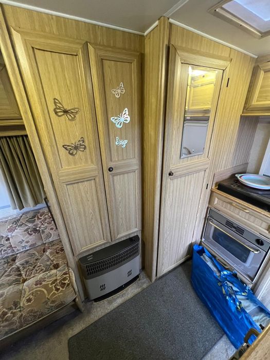 Rulotă Elddis Select 350/2 – 1998 – COMPLET ECHIPATĂ – GATA DE CONCEDIU