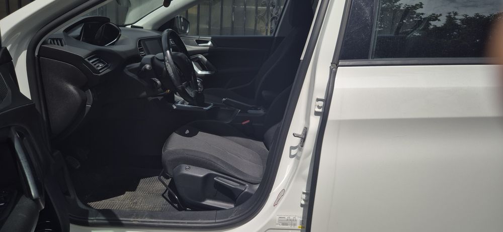 Peugeot 308 1.6 Diesel 130 CP  2017- direct proprietar