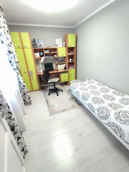 Продается 3-комн (4-76, 2 эт)