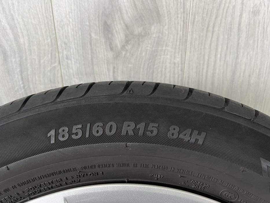 Оригинални джанти 15 цола 5х100 за Шкода Фабия с летни гуми 185/60/15